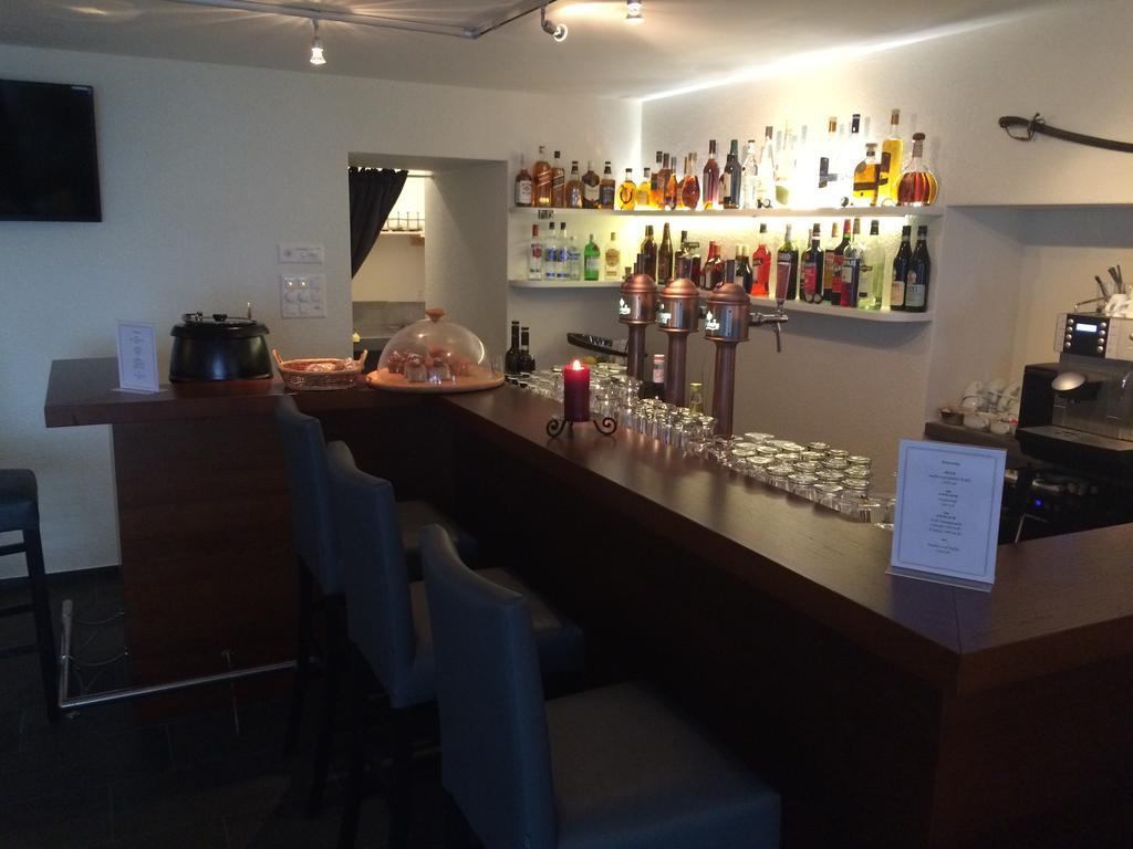 Hotel Schwert Näfels エクステリア 写真