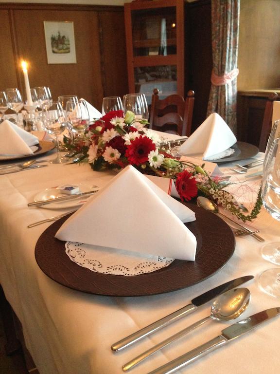 Hotel Schwert Näfels エクステリア 写真