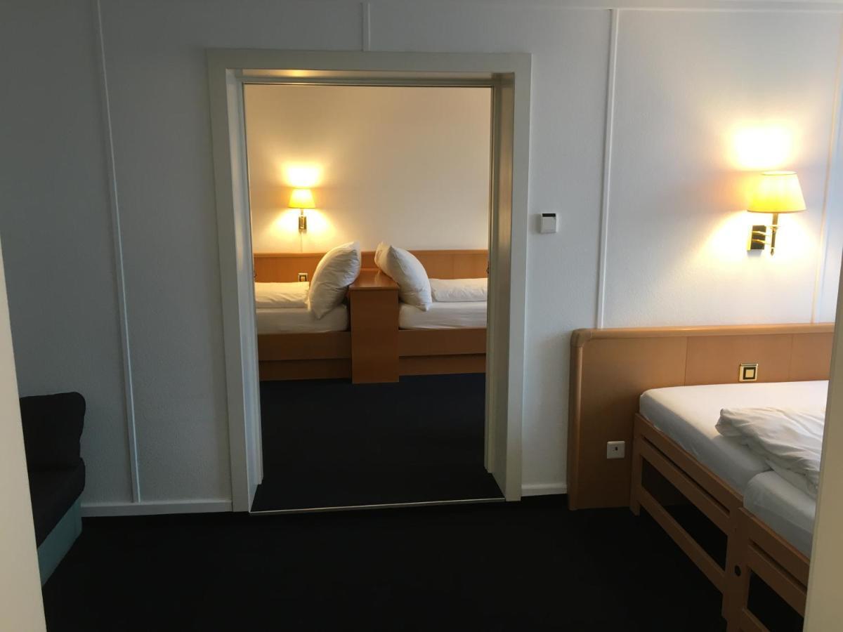 Hotel Schwert Näfels エクステリア 写真