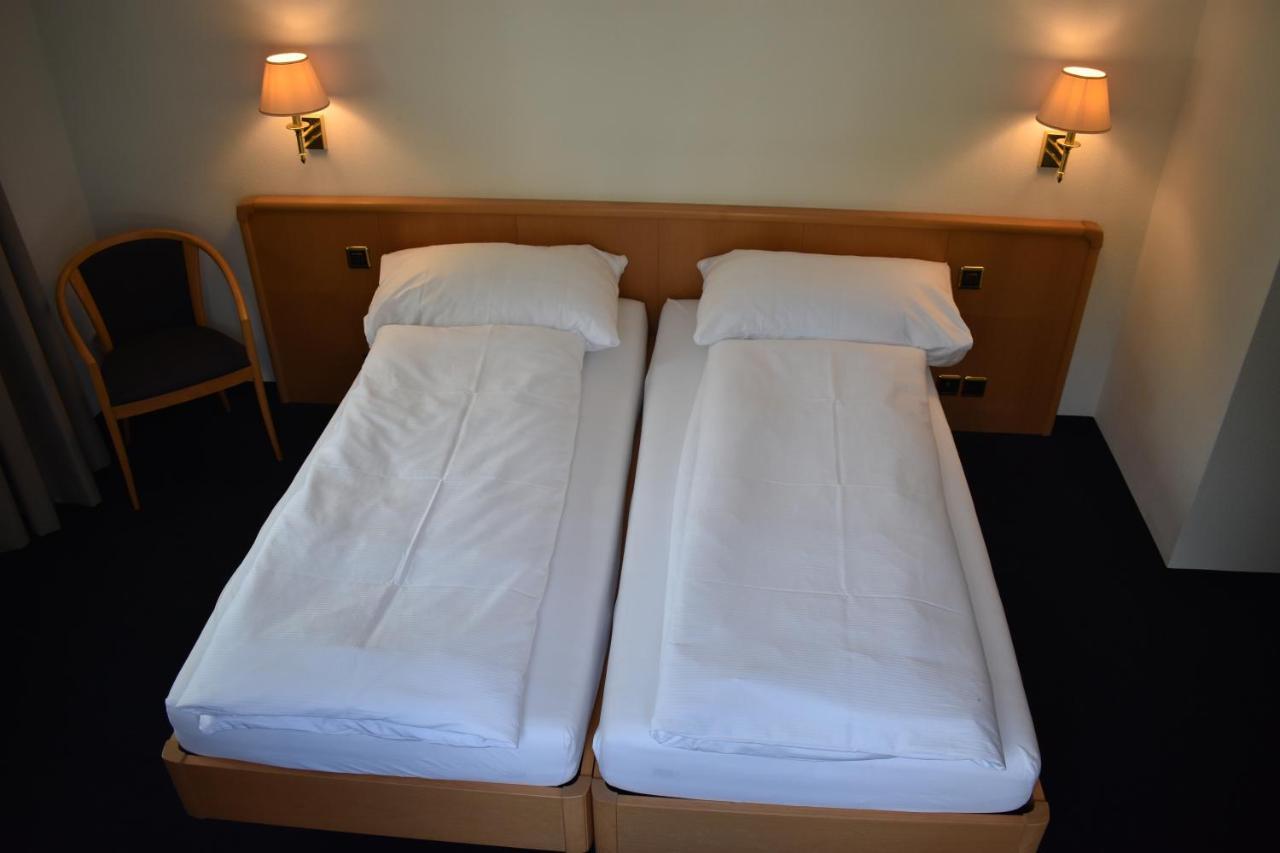 Hotel Schwert Näfels エクステリア 写真